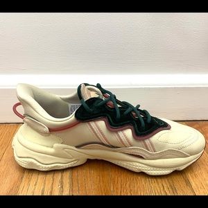 Adidas Ozweego Sneakers. Women’s 9.5